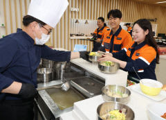 혹서기 맞은 포항제철소, 직원 온열질환 예방 총력