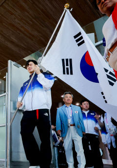 한국선수단 본진 결전지 파리 입성
