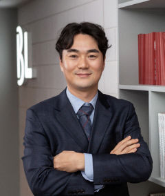 세계가 주목한 배성근 비엘성형외과의원 원장의 페이스리프팅 연구
