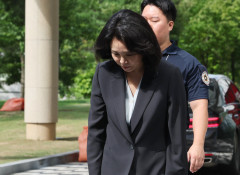 [속보] 검찰, 선거법 위반 혐의 이재명 부인 김혜경에 벌금 300만원 구형