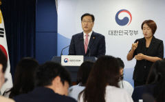김경수 복권에 정치권 후폭풍…與도 野도 다른 목소리 표출