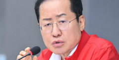 홍준표, 건국절 논란에 