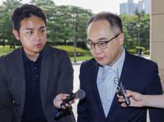 민주당 '김건희 여사 명품백' 검찰 수사심의위 회부에 