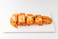 김치 수입 역대 최대…저렴한 중국산 김치 찾는 식당 늘었다