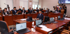 野 단독 '특검법 둘' 법사위 통과…우원식 