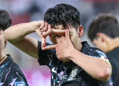 '홍명보號' 오만 이기며 첫 승 신고…'캡틴' 손흥민 결승골