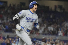 오타니 쇼헤이, MLB 역사상 첫 50홈런-50도루 대기록 달성