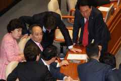 김여사·채상병 특검법, 지역화폐법 모두 최종 폐기…쳇바퀴 정쟁 언제까지 계속되나