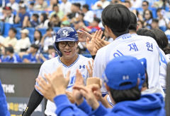 [포토뉴스] 플레이오프 첫 득점 삼성 윤정빈
