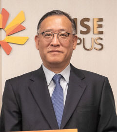 최윤용 <주>으뜸생약 대표, 동국대 WISE캠퍼스에 장학금 1억