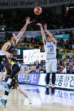 가스공사 개막전에서 LG에 67:60으로 패