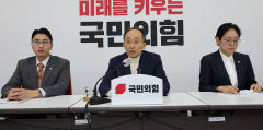 한동훈 '여당 내 야당 전략' 대통령실 쇄신 이끌어 낼까