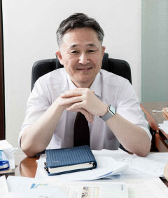 [출향 인사를 찾아서] 포항 출신 표창원 범죄과학연구소장 