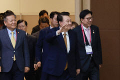 尹, 김건희특검법에 