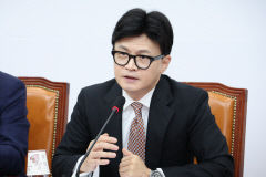 잠행 깬 한동훈, 윤석열 대통령 향해 사과 요구·김건희 여사 활동 중단도