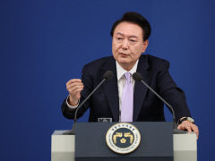 [속보] 尹, 2022년 공천 개입 의혹에 