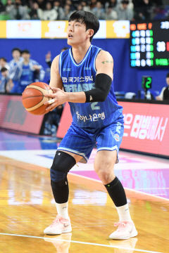 가스공사 소노에 85-63 승…2라운드 시작 후 연승 달려