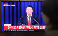 '전공의 포함 의료인 48시간 내 복귀…위반 시 처단' 포고령에 들끓는 의료계
