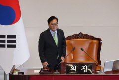 尹 탄핵안, 8일 0시 48분까지 표결 가능…與 5표 더 나올까