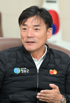 [쾌적하고 살기좋은 산소카페 청송 .16 <끝>] 윤경희 청송군수 인터뷰 ``사과로 공장 몇 개보다 많은 소득…고수익 올리는 농업도시``