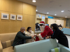 대구 효성병원에서 만난 산타…환자들에게 감동 전한 특별 이벤트