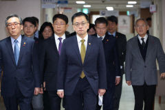 '새 대통령 권한대행' 최상목 부총리, 27일 일정 개시