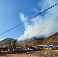 안동 남후면 무릉리 인근 산불 발생… 진화 작업 한창