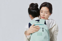 [신간] 모든 아름다움은 이미 때 묻은 것…엄마 - 작가 정체성 충돌 겪는 싱글맘 성장담