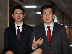 국힘 비상계엄 특검법 당론 발의…여야 '끝장 협상' 돌입