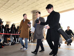 윤 대통령 영장심사 시작…이르면 오늘 밤 구속여부 결정
