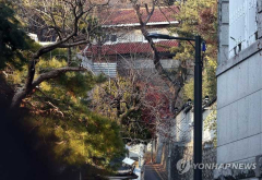 경찰, 안가·경호처 압수수색 재시도…계엄 지시 정황 추적