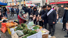 김학홍 부지사, 전통시장 장보기
