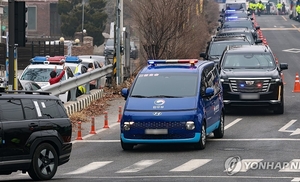 尹, 탄핵심판 변론 출석…“비상계엄 정당성 강조” 예정