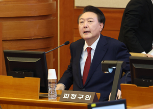 [속보] 尹측 “계엄 포고령 집행 의사·실행 계획 없었다”