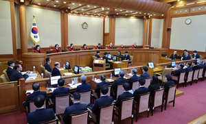 [속보] 尹측 “김용현 증인신문으로 포고령 논란 밝힐 것”