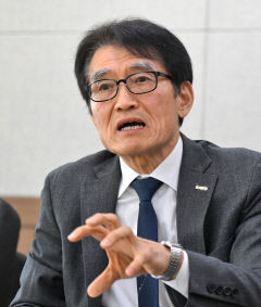 [토크 人사이드] '존폐 위기 사립대학 구원투수' 이하운 한국사학진흥재단 이사장