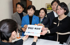 야6당 `명태균 특검법` 발의 …尹부부와 여권 잠룡 정조준하나