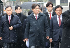 헌법재판소 비판 총력전 나선 국민의힘