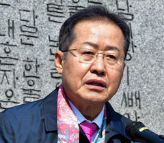 3년 만에…다시 선 운명의 갈림길