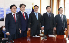 여야 원내대표 국민연금 개혁 논의 특별위원회 등 4개 특위 발족 뜻 모아