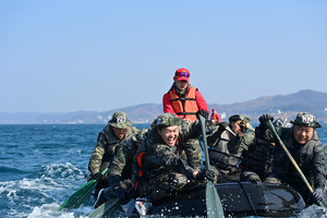해병대 1사단 포항서 상륙기습훈련