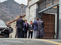 [속보]국민의힘 지도부, 박근혜 전 대통령 사저 방문