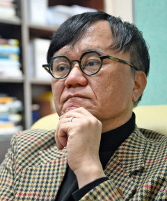 ``위기에 빠진 공화국...與는 보수의 가치 재구성하고 野는 청년표심 기억을``