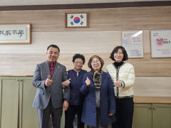 77세 어르신, 용암중학교의 늦깎이 중학생으로 입학