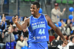 가스공사 니콜슨 앞세우며 3연패 끊어…31득점 6리바운드 기록