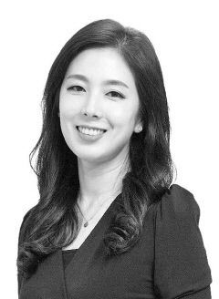 [윤성은의 천일영화] 아쉬웠던 봉준호의 주인공, '미키17'