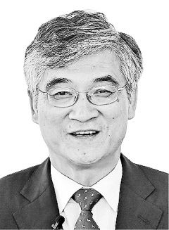 [홍덕률의 세상읽기] 나라가 무너지고 있다