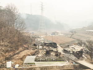 [경북 산불] 사망 21명에 헬기마저 추락 ‘대재앙’