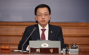 최상목, “정부·지자체·공공기관 외부 식당 이용 적극 권고”