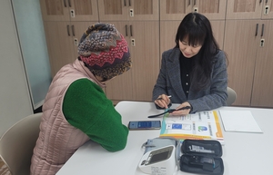 [백세청춘] 경산시, 어르신 건강증진 국비 추가 확보…웰다잉 프로그램 맞춤 치매관리